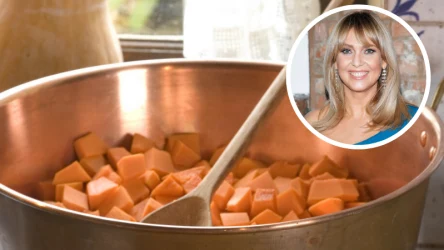 Ewa Wachowicz potrafi przygotować dynię w różnych wersjach. Ta marynowana w occie jest przepyszna