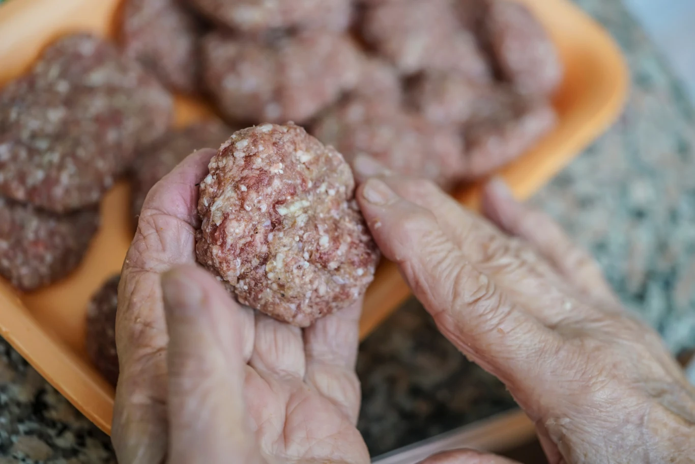 Mielone z tym dodatkiem to regionalny przysmak Mielone z tym dodatkiem to regionalny przysmak