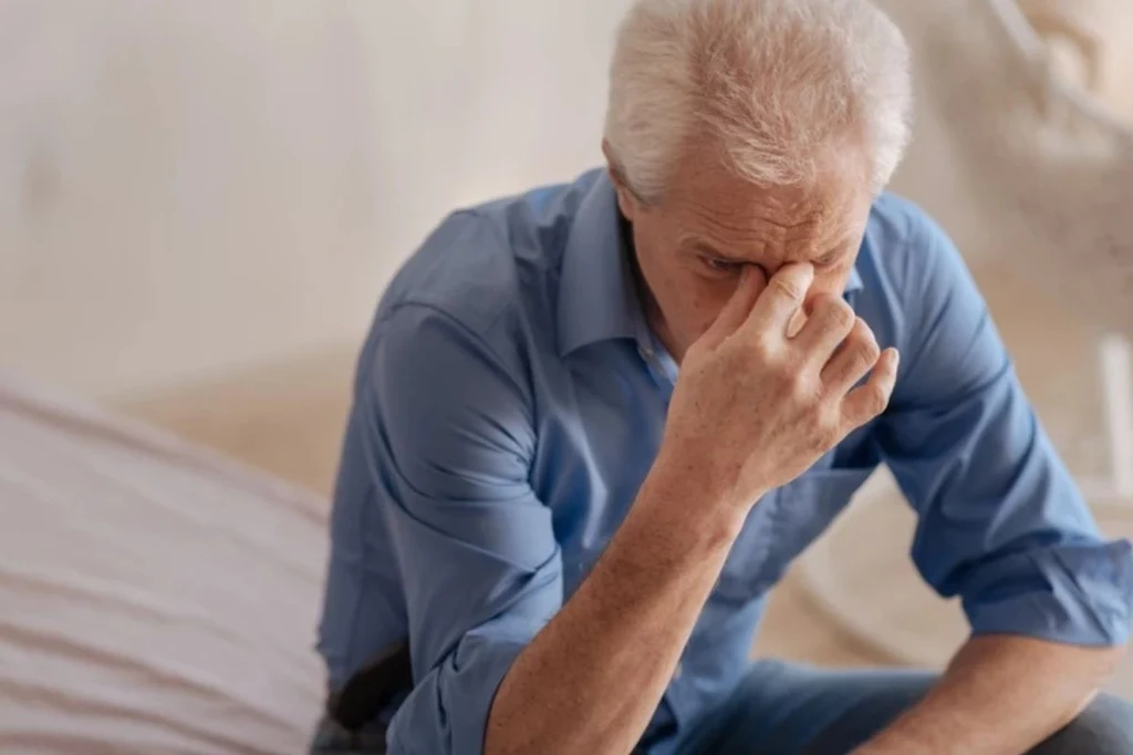 Problemy z oddawaniem moczu są wstydliwe dla mężczyzn, dlatego często odwlekają oni wizytę u lekarza