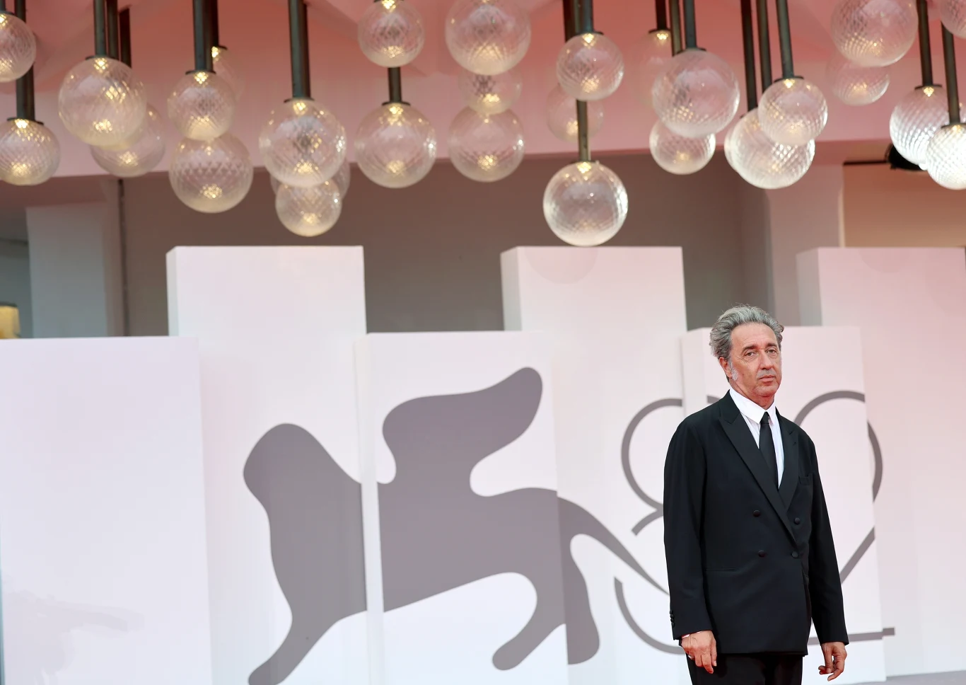 Paolo Sorrentino na 82. MFF w Wenecji w 2025 roku Paolo Sorrentino na 82. MFF w Wenecji w 2025 roku