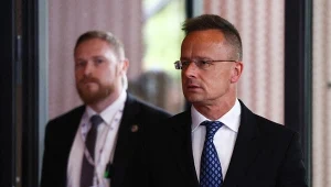 Szef węgierskiego MSZ Peter Szijjarto poinformował o zakazie wjazdu do kraju dla ukraińskiego dowódcy. Ten jest etnicznym Węgrem