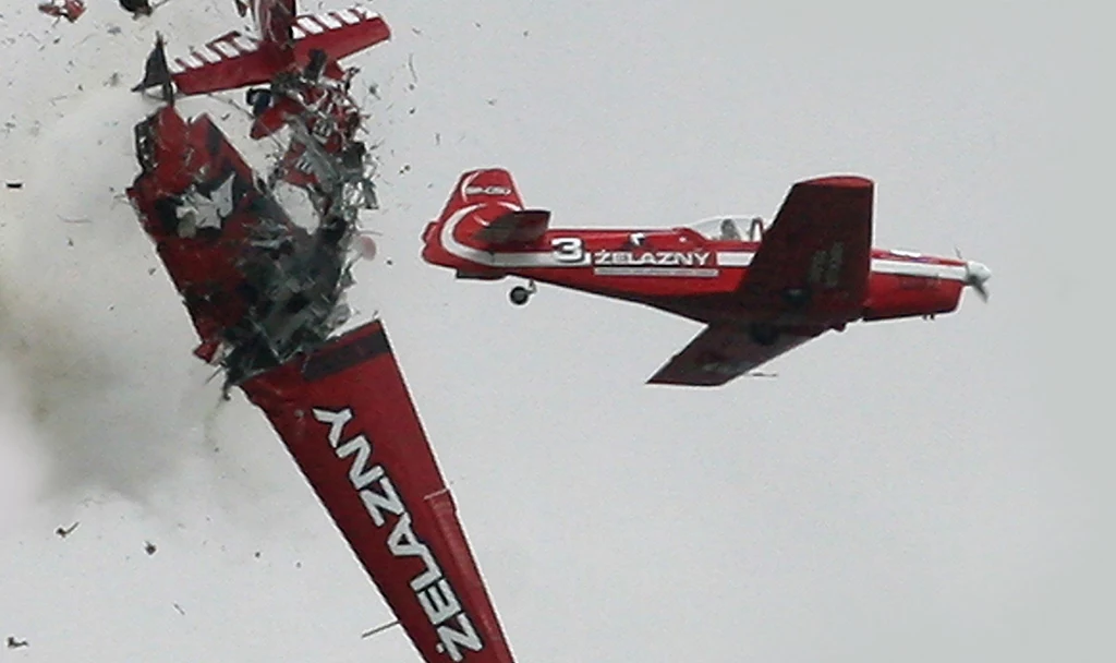 Klątwa Radomia: Historia katastrof lotniczych podczas pokazów Air Show Klątwa Radomia: Historia katastrof lotniczych podczas pokazów Air Show