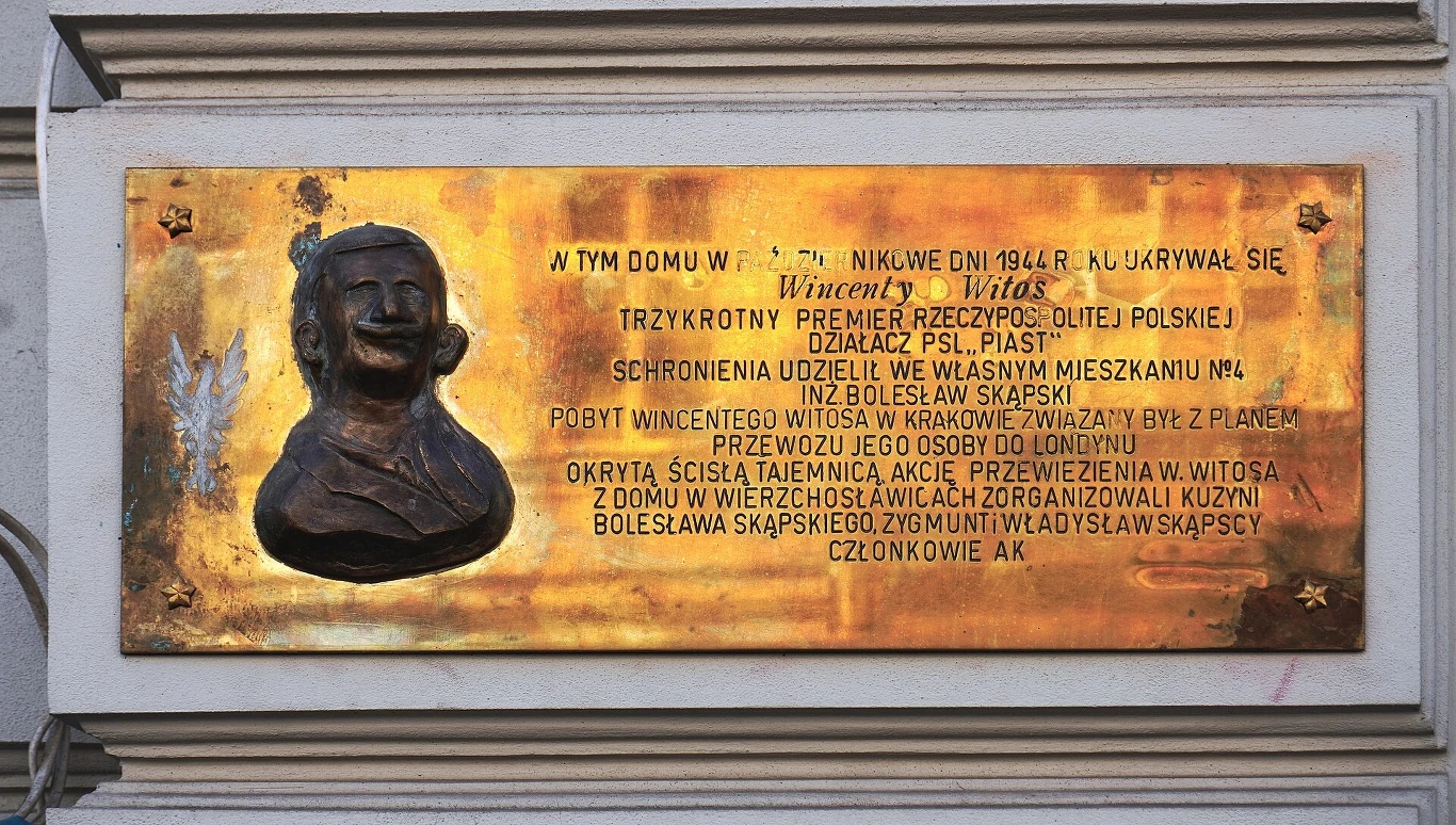 Tablica pamiątkowa poświęcona Wincentemu Witosowi w elewacji kamienicy przy ul. Starowiślnej 39 w Krakowie
