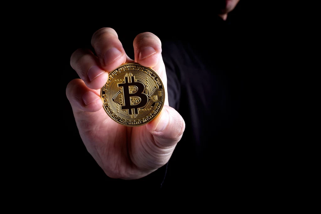 James Howells w 2013 roku przez pomyłkę posłał na wysypisko śmieci 8 tysięcy bitcoinów.