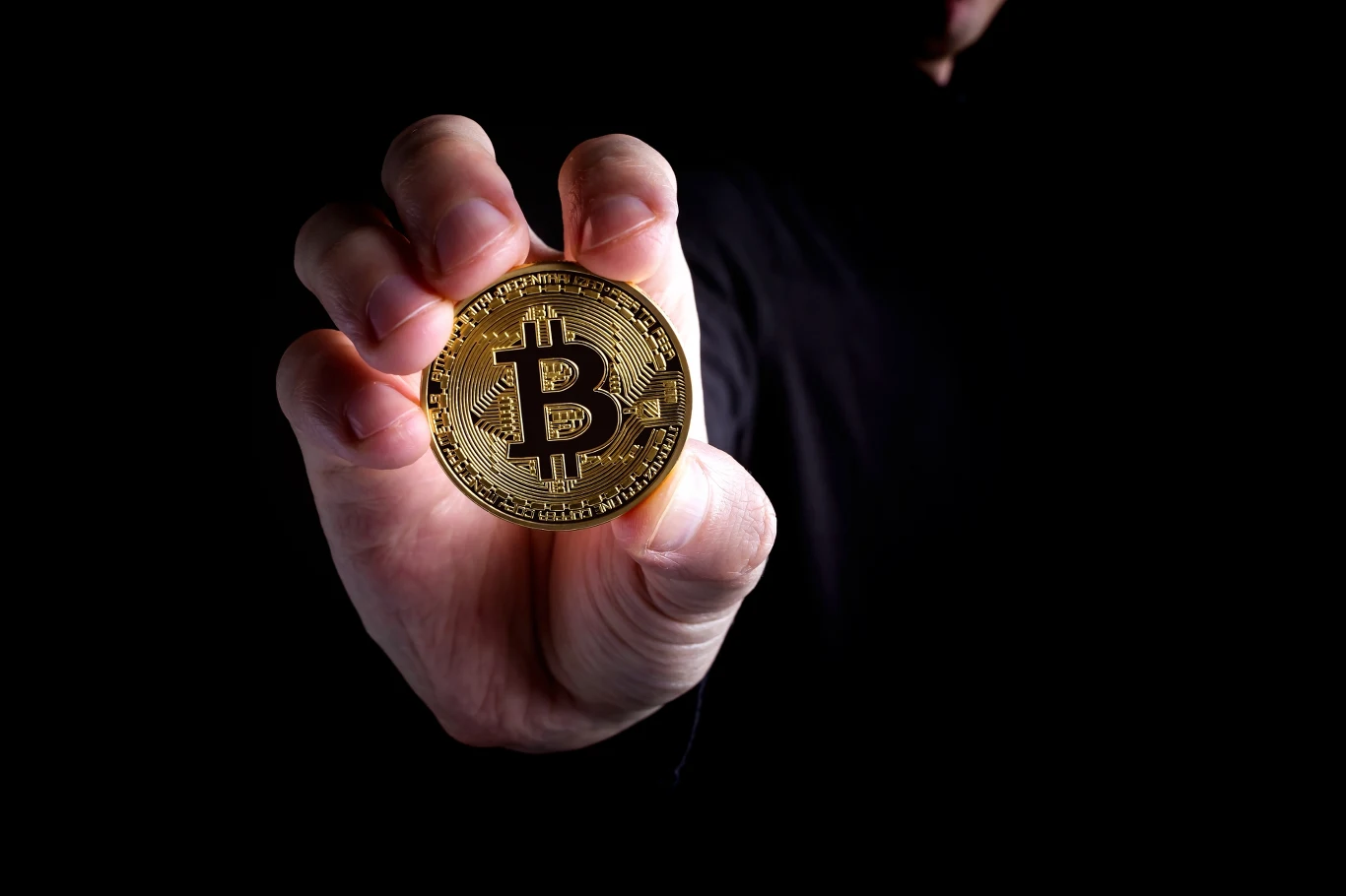 James Howells w 2013 roku przez pomyłkę posłał na wysypisko śmieci 8 tysięcy bitcoinów. James Howells w 2013 roku przez pomyłkę posłał na wysypisko śmieci 8 tysięcy bitcoinów.