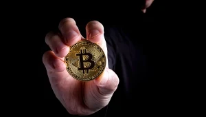 James Howells w 2013 roku przez pomyłkę posłał na wysypisko śmieci 8 tysięcy bitcoinów.