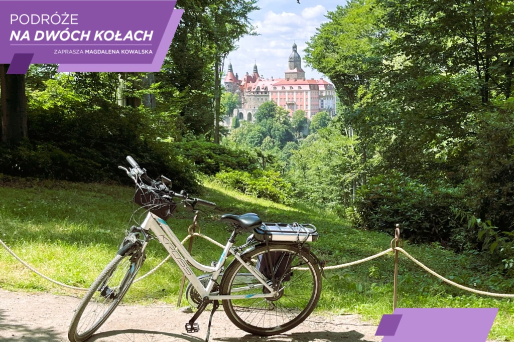 Do Zamku Książ warto wybrać się na rowerze. To nie tylko oszczędność czasu, ale też możliwość zwiedzenia urokliwego Książańskiego Parku Krajobrazowego Do Zamku Książ warto wybrać się na rowerze. To nie tylko oszczędność czasu, ale też możliwość zwiedzenia urokliwego Książańskiego Parku Krajobrazowego