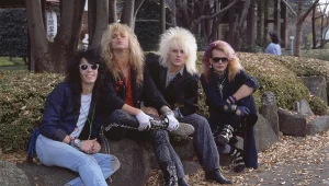 Poison w 1985 r. w Tokio (Japonia). Od lewej: Bobby Dall, Bret Michaels, C.C. DeVille i Rikki Rockett