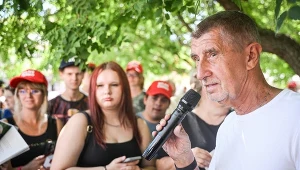 Atak na wiecu wyborczym. Były premier Czech w szpitalu 