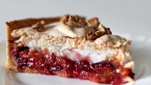 Już nie malinowa. Przygotuj śliwkową chmurkę, a zachwycisz gości i domowników 