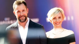 Noah Wyle, Sara Wells