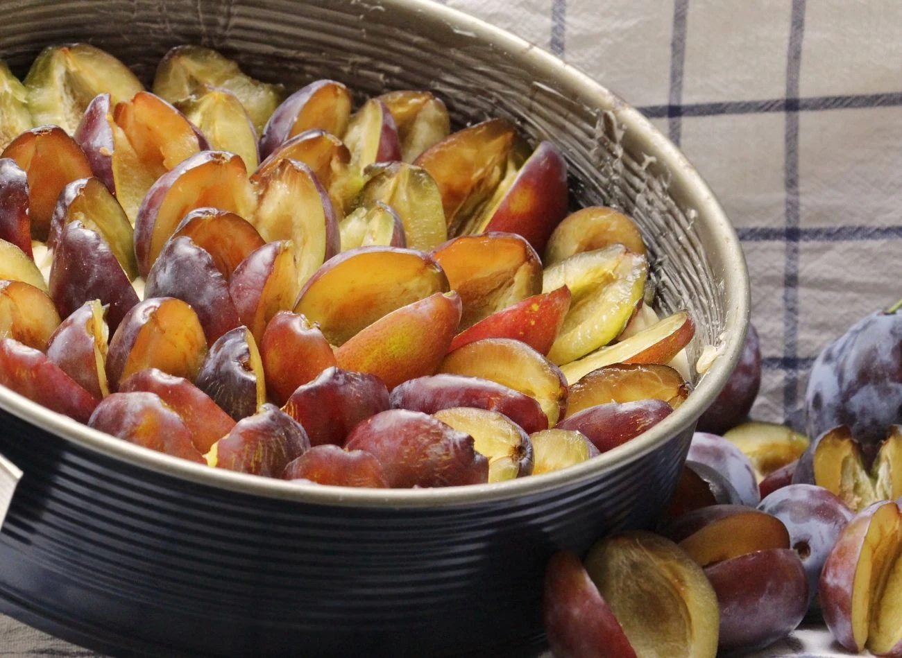 Śliwki znajdują szerokie zastosowanie w kulinariach - wykorzystaj ją do pieczenia i robienia przetworów Śliwki znajdują szerokie zastosowanie w kulinariach - wykorzystaj ją do pieczenia i robienia przetworów