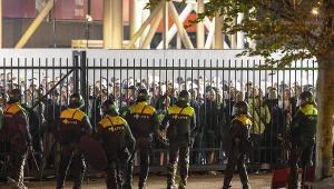 Interwencja holenderskiej policji po meczu. Tak potraktowali Polaków