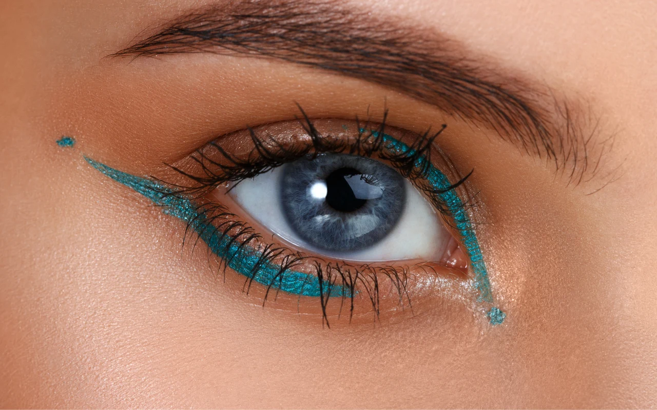 Kolorowe eyelinery to prawdziwy hit