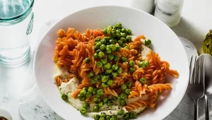 Makarony strączkowe dostarczają aż czterokrotnie więcej błonnika, do 20 g białka i o 1/3 mniej węglowodanów niż makaron pszenny