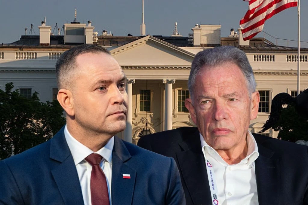 Karol Nawrocki (po lewej) i Dariusz Rosati (po prawej), kolaż: J. Mazur, źródła zdjęć: Kevin Carter / Contributor/ Getty Images ; WOJCIECH STROZYK/REPORTER ; Oliwia Domanska/East News Dwóch elegancko ubranych mężczyzn w garniturach pozuje na tle Białego Domu z widoczną amerykańską flagą.