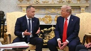 Donald Trump i Karol Nawrocki - o czym rozmawiali podczas gali UFC?