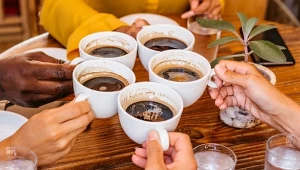 Ceny kawy rosną w 2025 roku – sprawdź, gdzie kupisz taniej