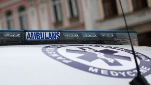 Dramat w internacie. Nastolatek wypadł z okna na trzecim piętrze