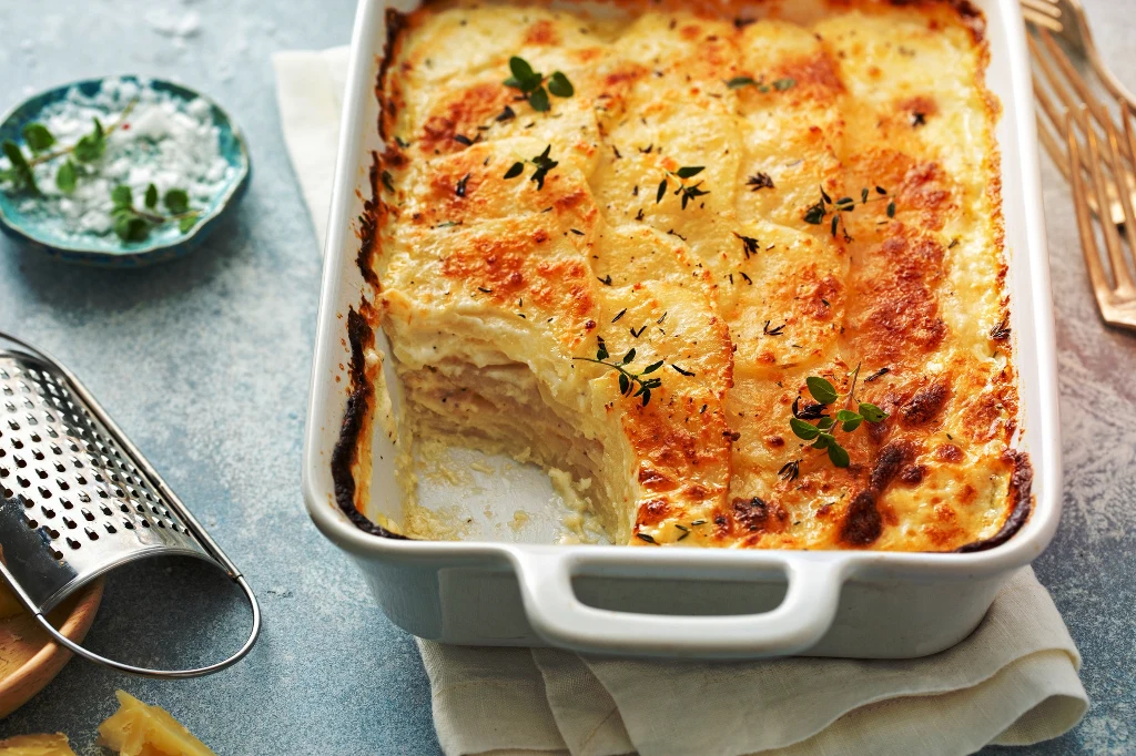 Zapiekanka au gratin - prosty patent na ziemniaki, które znikają z talerzy w sekundę