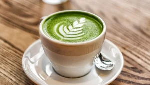 Matcha Latte na zimno i gorąco – co to jest i czy warto spróbować?