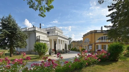 Solec-Zdrój to spokojne uzdrowisko w województwie świętokrzyskim. Co oferuje przybyłym kuracjuszom?