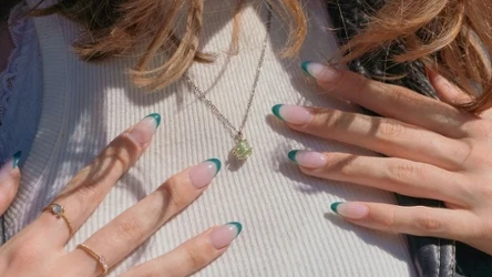 Kolorowy french manicure