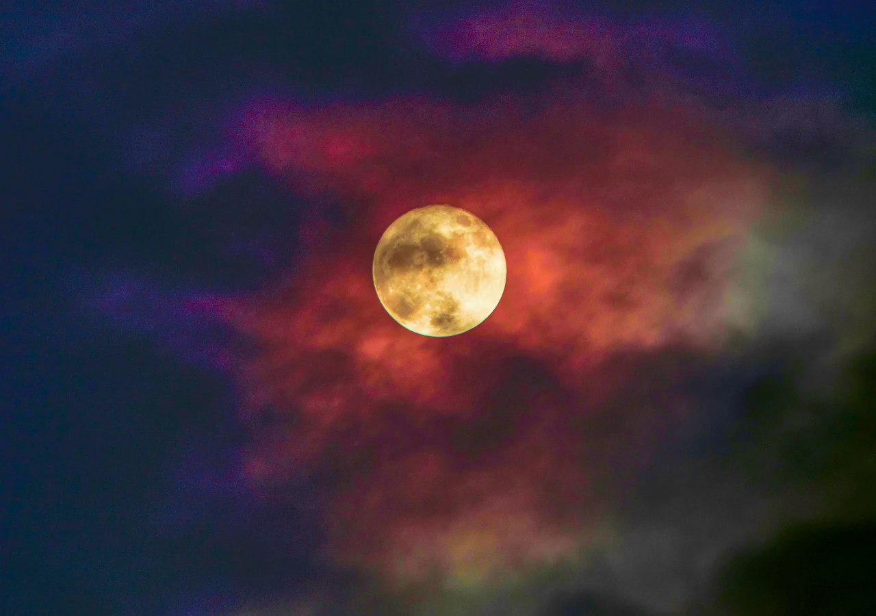 Zaćmienie księżyca 7 września 2025 Zaćmienie księżyca 7 września 2025