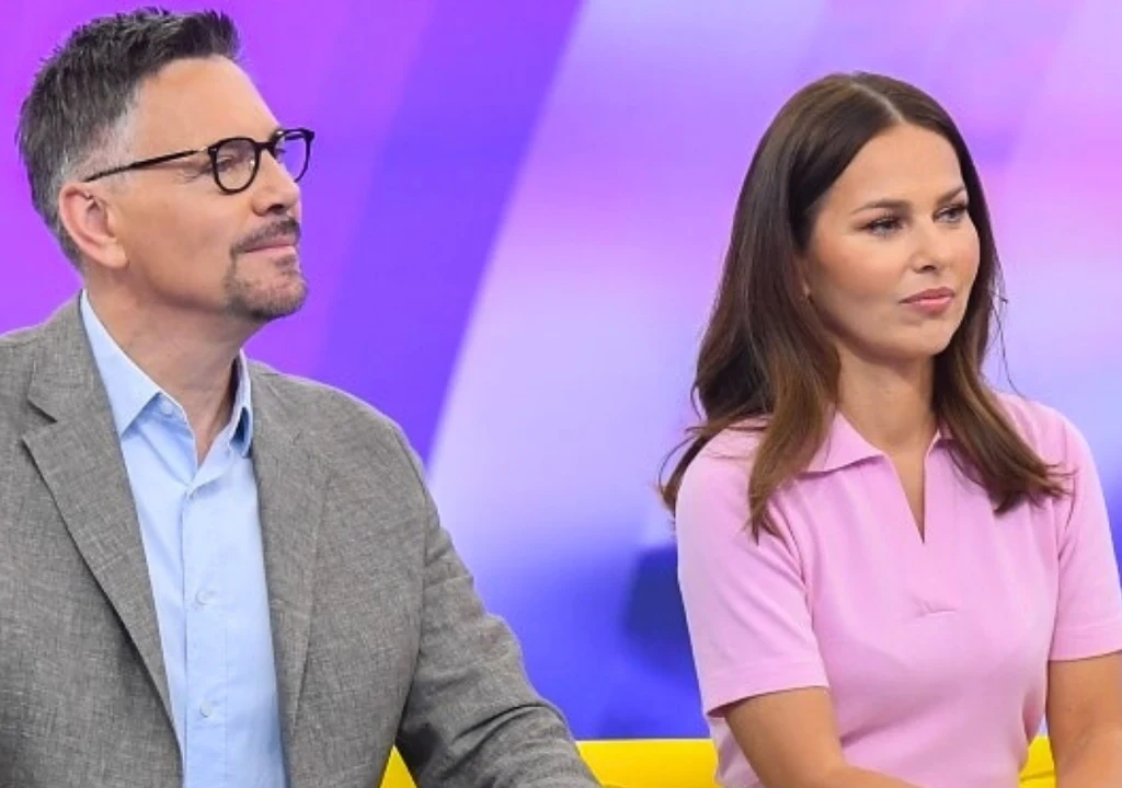 Krzysztof Ibisz i Paulina Sykut-Jeżyna w studiu "halo, tu polsat"
