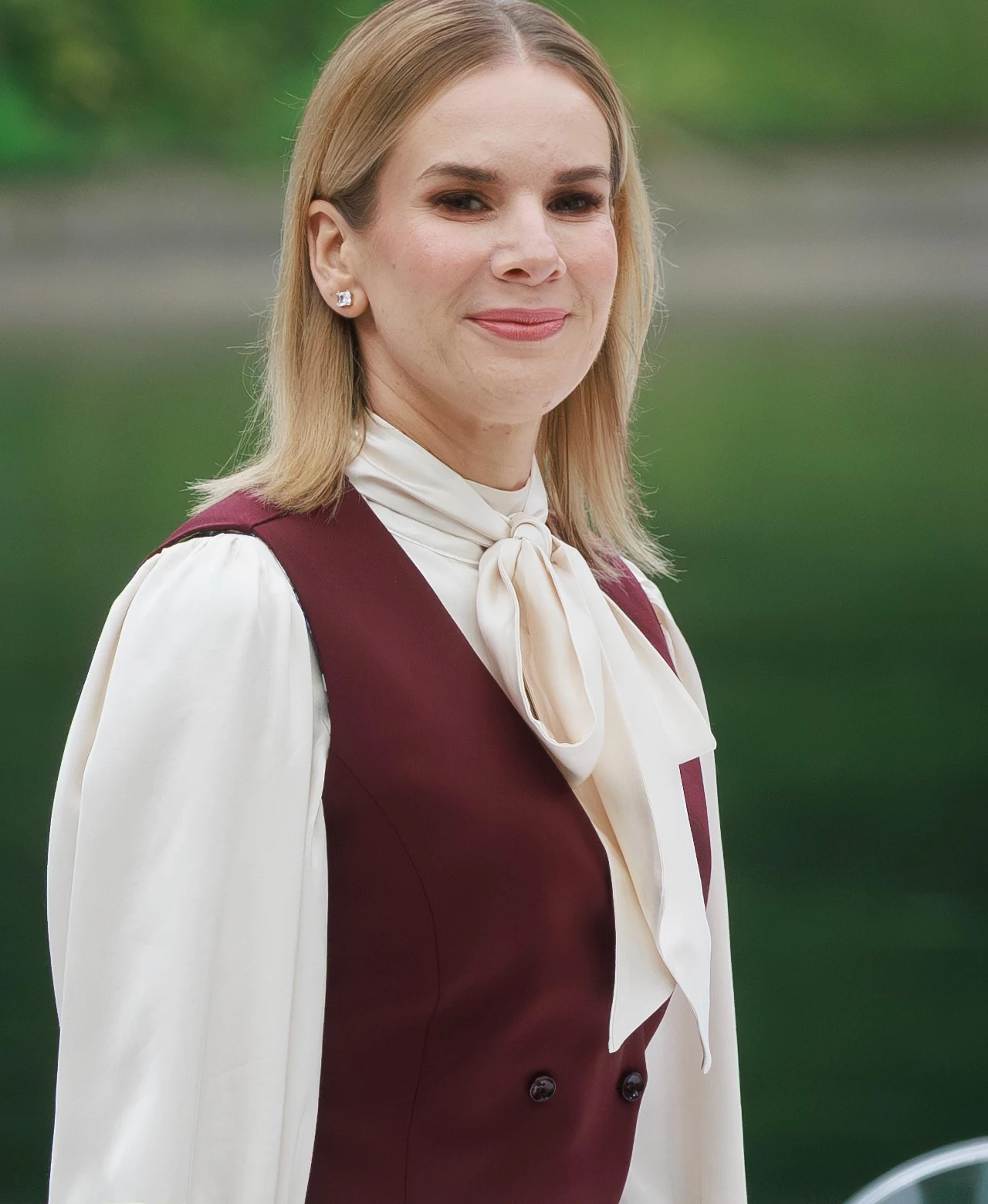 Marta Nawrocka podczas czytania poezji Jana Kochanowskiego. Marta Nawrocka podczas czytania poezji Jana Kochanowskiego.