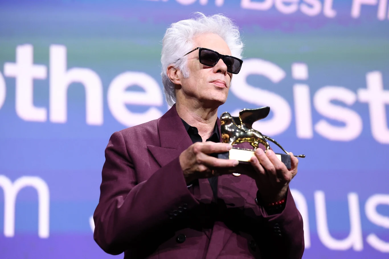 Jim Jarmusch ze Złotym Lwem za film "Father Mother Sister Brother" Jim Jarmusch ze Złotym Lwem za film "Father Mother Sister Brother"