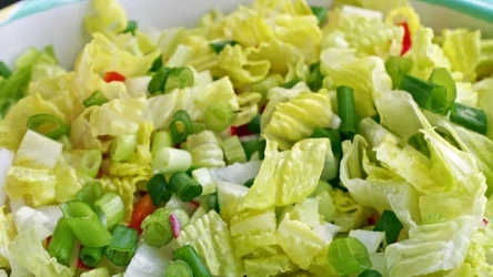 To najzdrowsza z wszystkich sałat. Ma mnóstwo witamin.