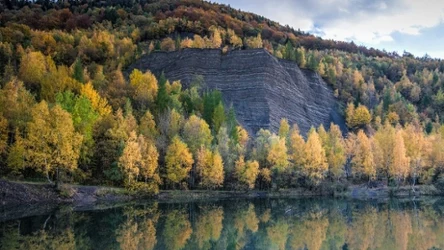Piękny Kamieniołom w Kozach w Beskidzie Małym
