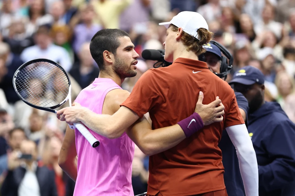 Carlos Alcaraz i Jannik Sinner po finale US Open 2025