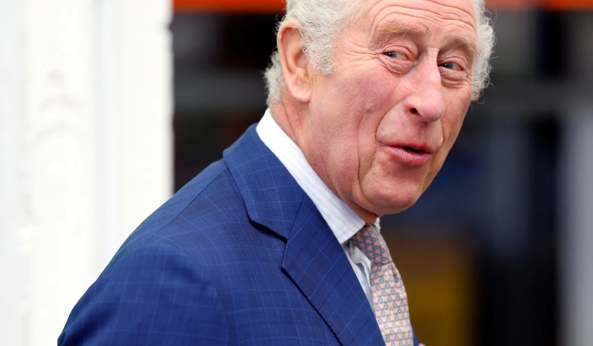 Król Karol III Król Karol III