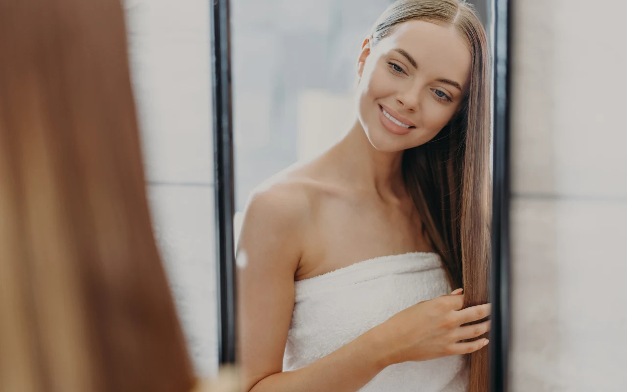 Gładkie i piękne włosy nie tylko po wizycie u fryzjera