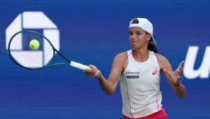 Świątek wyznaczyła drogę. 60 minut i koniec. Rewanż z inną Polką