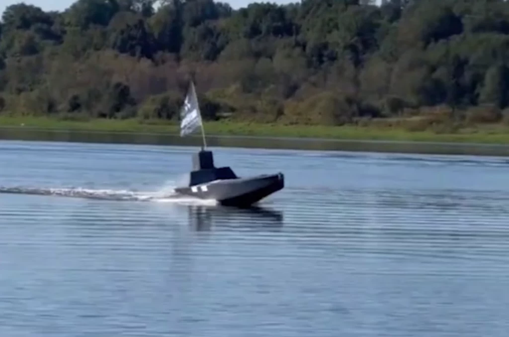 Rosyjski dron morski sterowany kablem. Adaptacja do wojny elektronicznej czy technologiczna desperacja? Rosyjski dron morski sterowany kablem. Adaptacja do wojny elektronicznej czy technologiczna desperacja?
