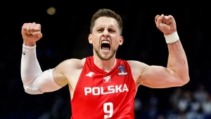 Radość Mateusza Ponitki w Berlinie podczas Eurobasketu w 2022 roku