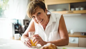 Zaczynasz tak dzień? Nic dziwnego, że oponka na brzuchu nie znika