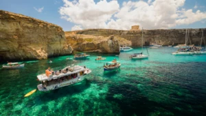 Gdzie we wrześniu i październiku na wakacje bez paszportu? W tym roku Malta to prawdziwy hit 