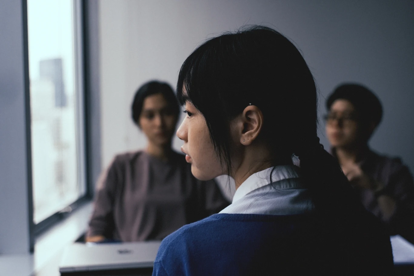 Kadr z filmu "Zasób ludzki" (reż. Nawapol Thamrongrattanarit) Kadr z filmu "Zasób ludzki" (reż. Nawapol Thamrongrattanarit)