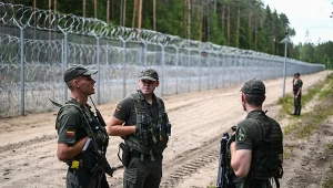 Litewska straż graniczna przy granicy z Białorusią