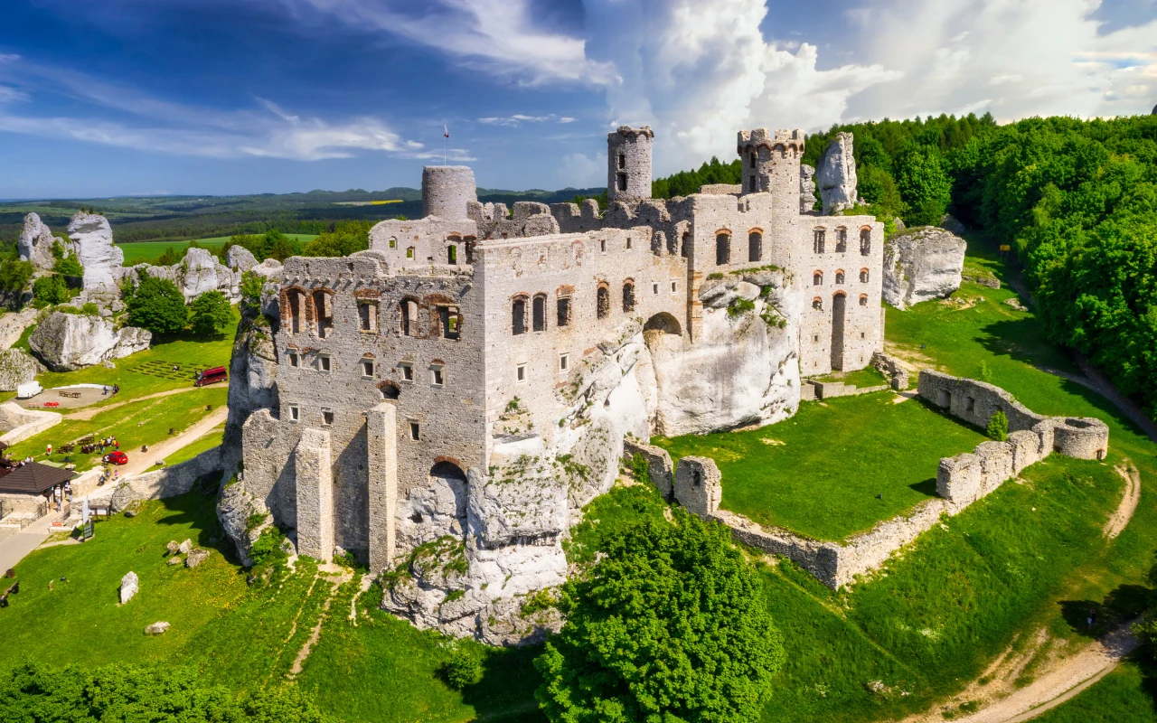 Zamek Ogrodzieniec w Podzamczu