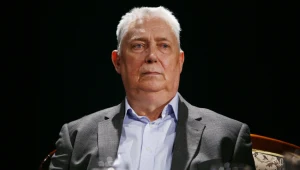 Wojciech Młynarski mógł napisać tekst hitu "Do zakochania jeden krok"