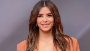 Eva Longoria, Agnieszka Hyży, Naomi Watts i Klara Williams już je noszą! Te spódnice to murowany hit jesieni 