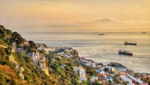 Brytyjski monolit na hiszpańskim krańcu Europy (z małpami w tle). Krótka opowieść o Gibraltarze