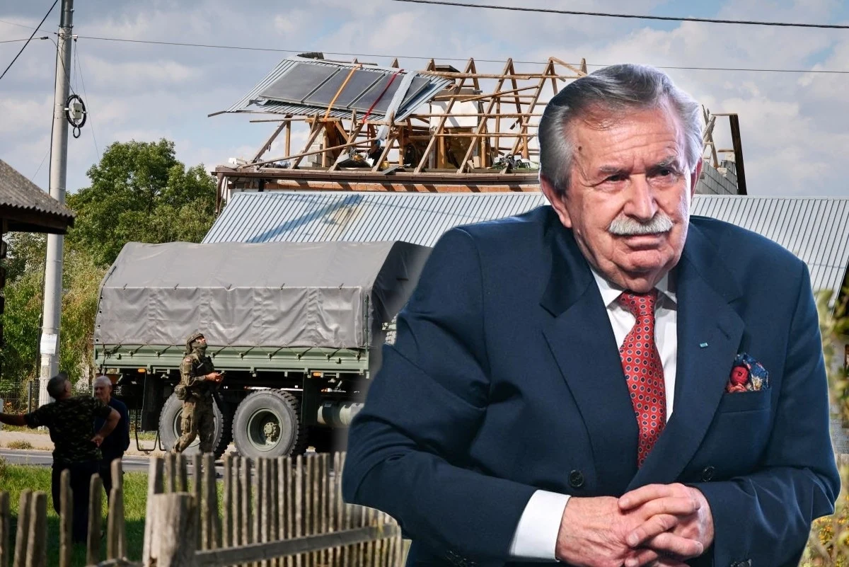 Drony spadały na polskie miejscowości. Generał Leon Komornicki ostrzega przed eskalacją Starszy mężczyzna w garniturze na pierwszym planie, w tle zniszczony dach budynku i wojskowa ciężarówka, przy której obecni są żołnierze oraz cywile.