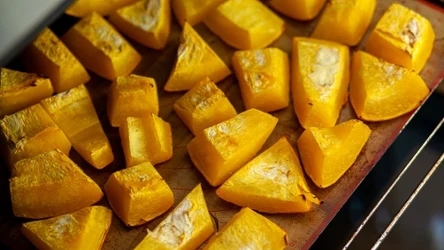 Dynia to skarbnica zdrowia i nieodłączny symbol jesieni. Można wykorzystywać ja na wiele sposobów.