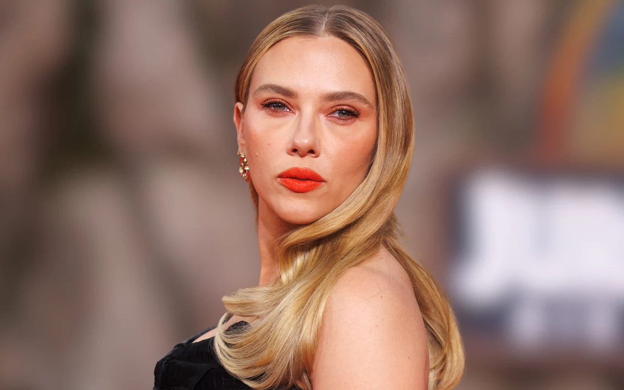 Scarlett Johansson Zbliżenie na twarz Scarlett Johansson